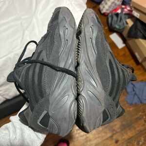 Men's Black Sneakers